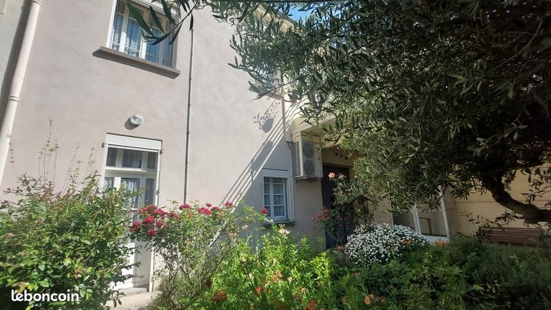 Maison 6 pièces 195 m² · à Châteaurenard · 195 m² · 400 000 €