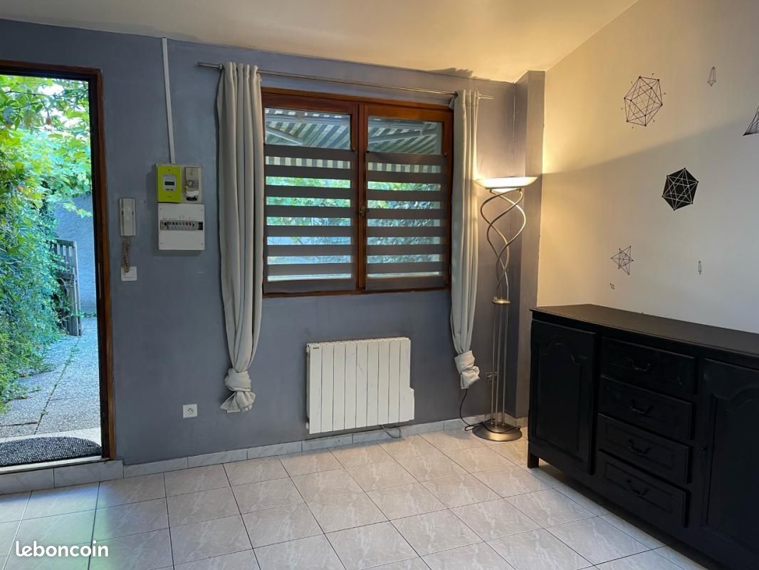 Appartement a louer maisons-alfort - 1 pièce(s) - 28 m2 - Surfyn