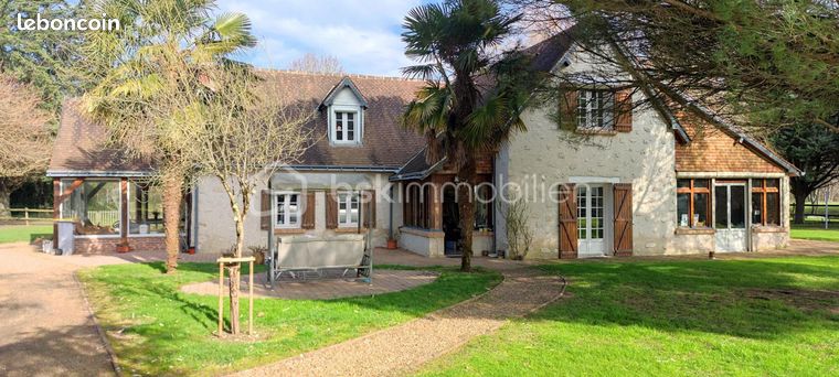 Propriété 5 pièces 179 m²