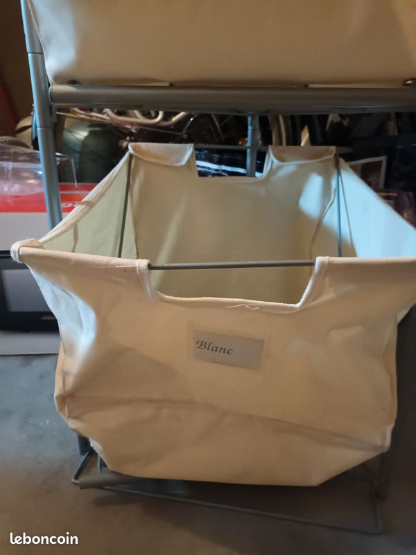 Étagères avec panier (image 4)