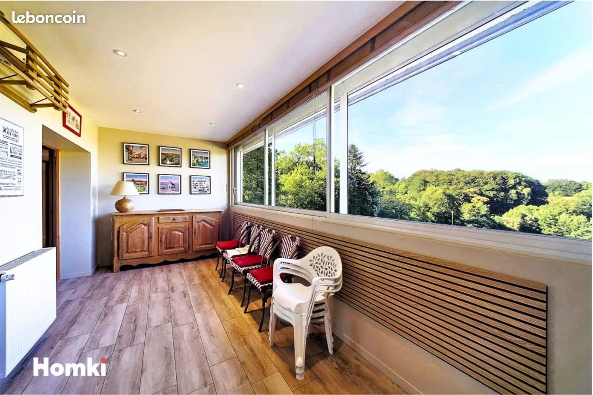 Maison 9 pièces 200 m² · à Le Rialet · 200 m² · 299 900 €