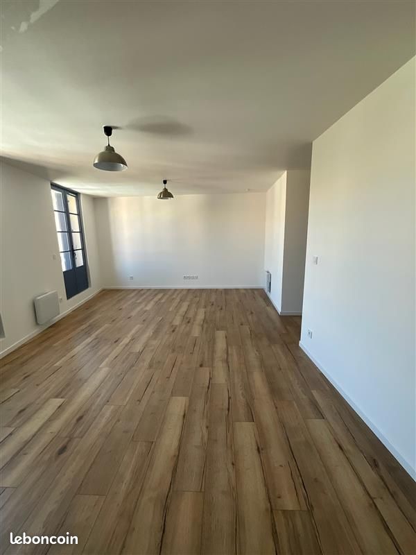 Appartement 1 pièce 30 m² · à Thiers · 30 m² · 400 €/mois
