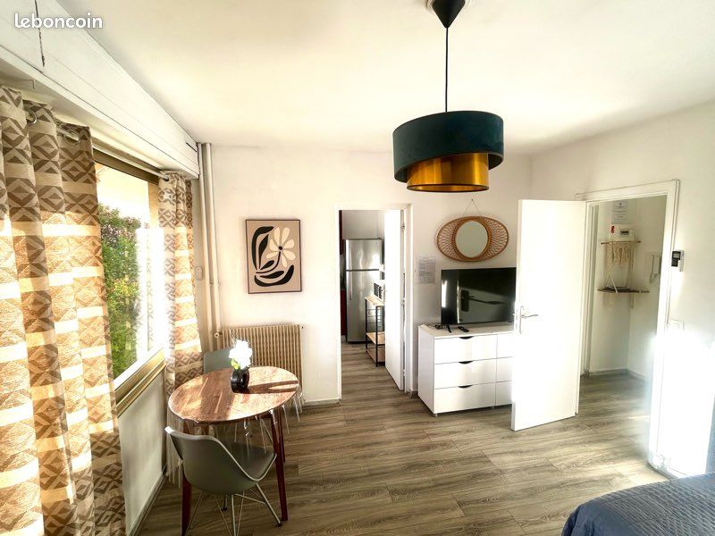 Appartement 1 pièce 28 m² · à Antibes · 28 m² · 840 €