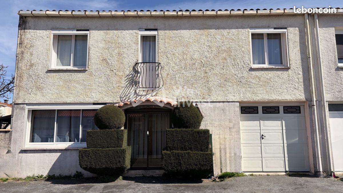 Maison 6 pièces 126 m² · à Aussillon · 126 m² · 145 000 €