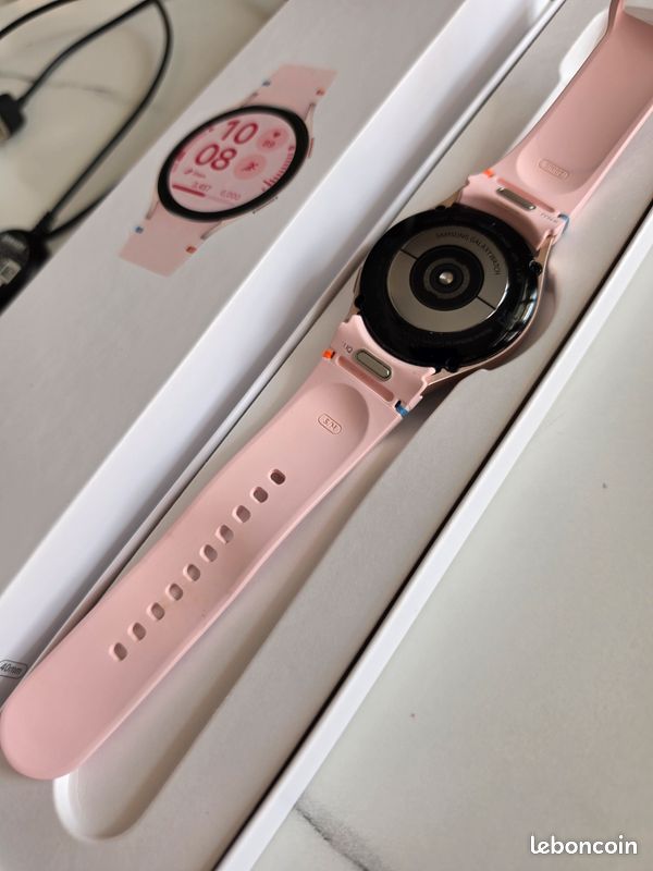 Montre Samsung Watch FE rose (image 4)