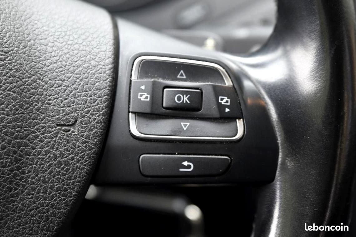 VOLKSWAGEN JETTA 2.0 TDI - 140ch - BVA DSG 6 - Finition Confortline - Garantie 12 mois (image 13)