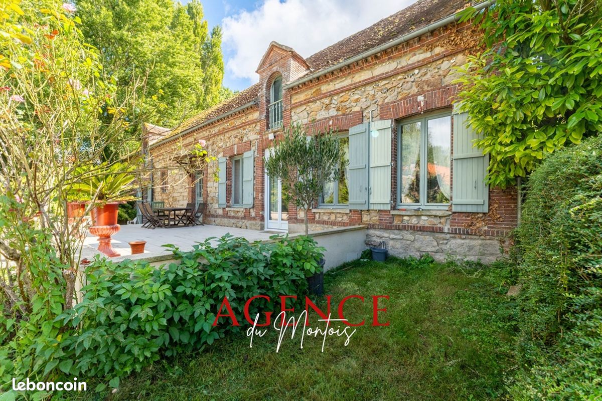 Maison 6 pièces 230 m² · à Nogent-sur-Seine · 230 m² · 545 000 €
