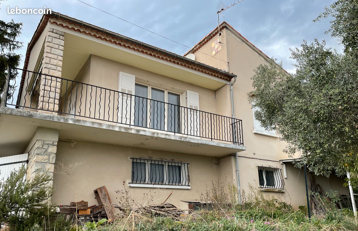 Maison 6 pièces 94 m² · à Volx · 94 m² · 280 000 €