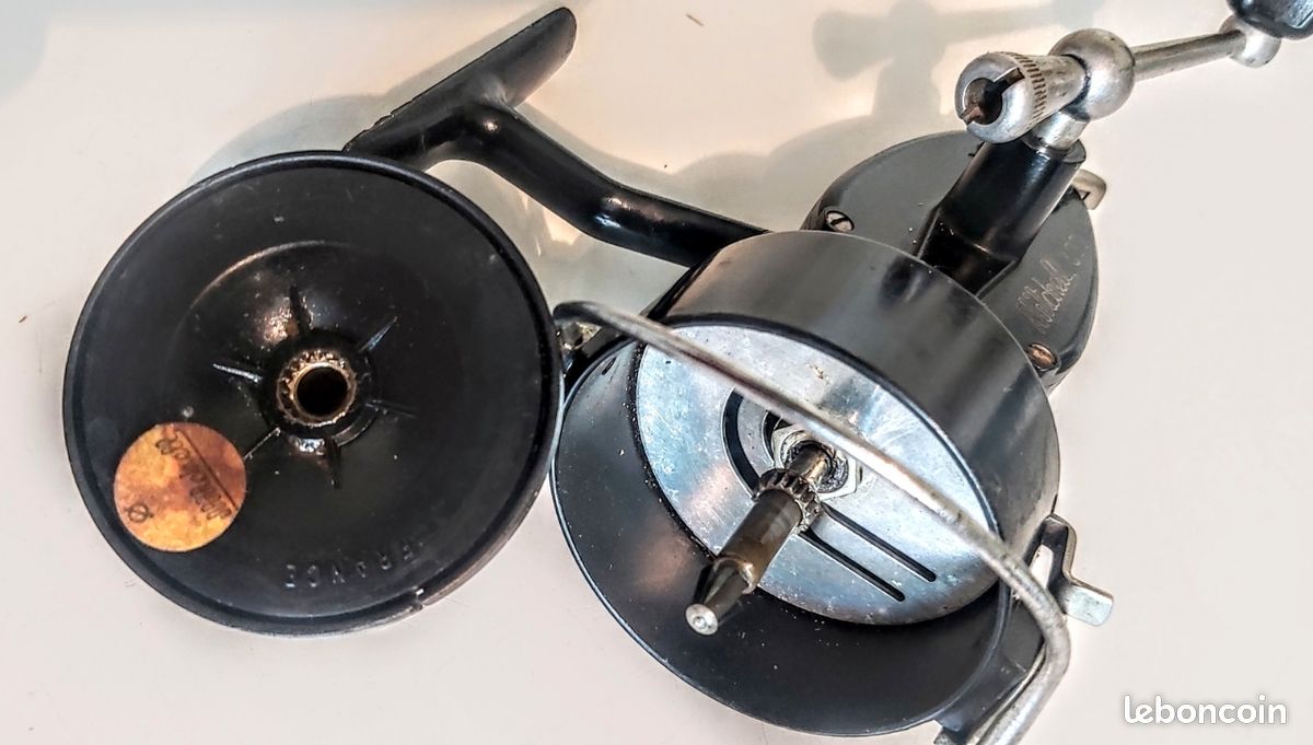 Moulinet Mitchell 300 Vintage – Fabriqué En France, Avec Boîte Et Conteneur à Bobine