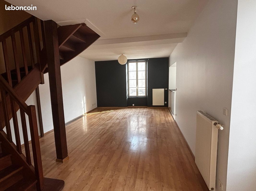 Appartement 2 pièces 62 m² · à Auxerre · 62 m² · 600 €