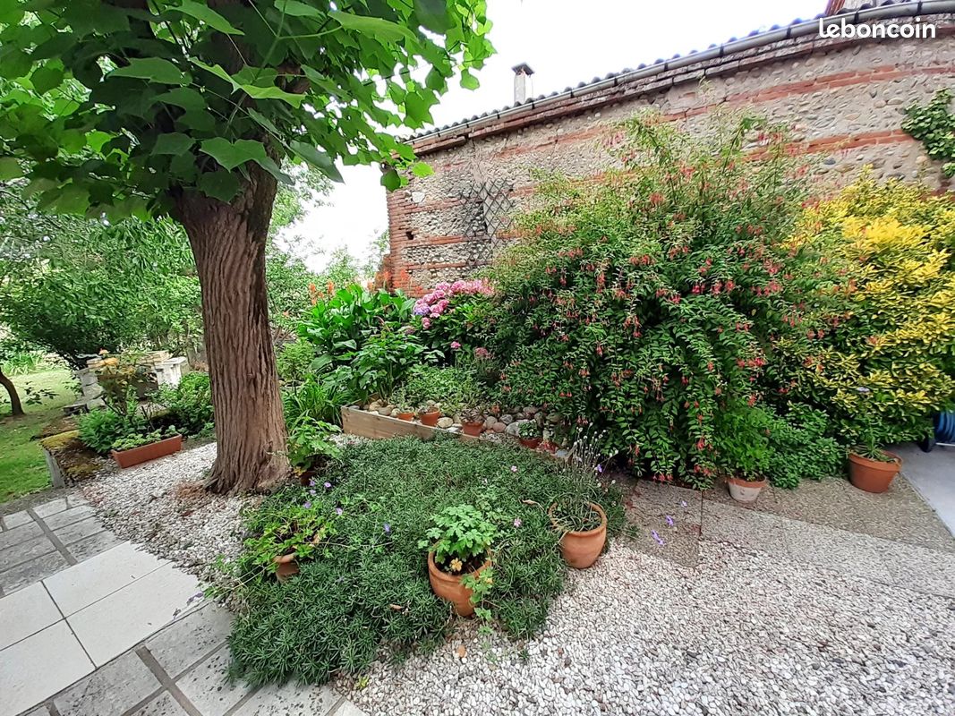 Maison 137 m² · à Auterive · 137 m² · 60 000 €