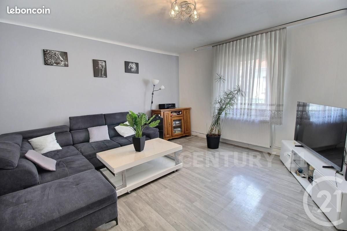 Maison 5 pièces 131 m² · à L'Hôpital · 131 m² · 108 700 €