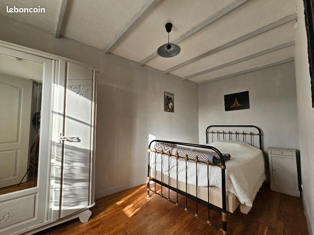 Maison 4 pièces 85 m² - Voeuil-et-Giget 16400 (image principale 11)
