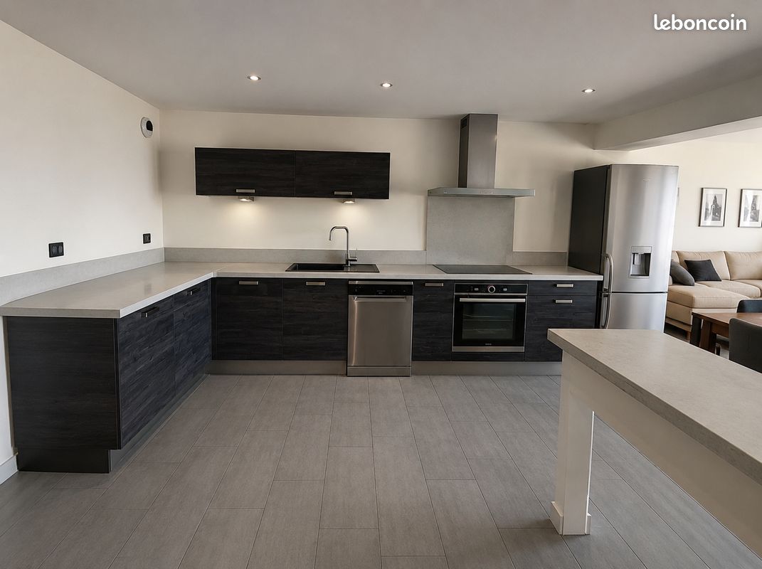 Appartement 4 pièces 118 m² · à Aurillac · 118 m² · 635 €/mois