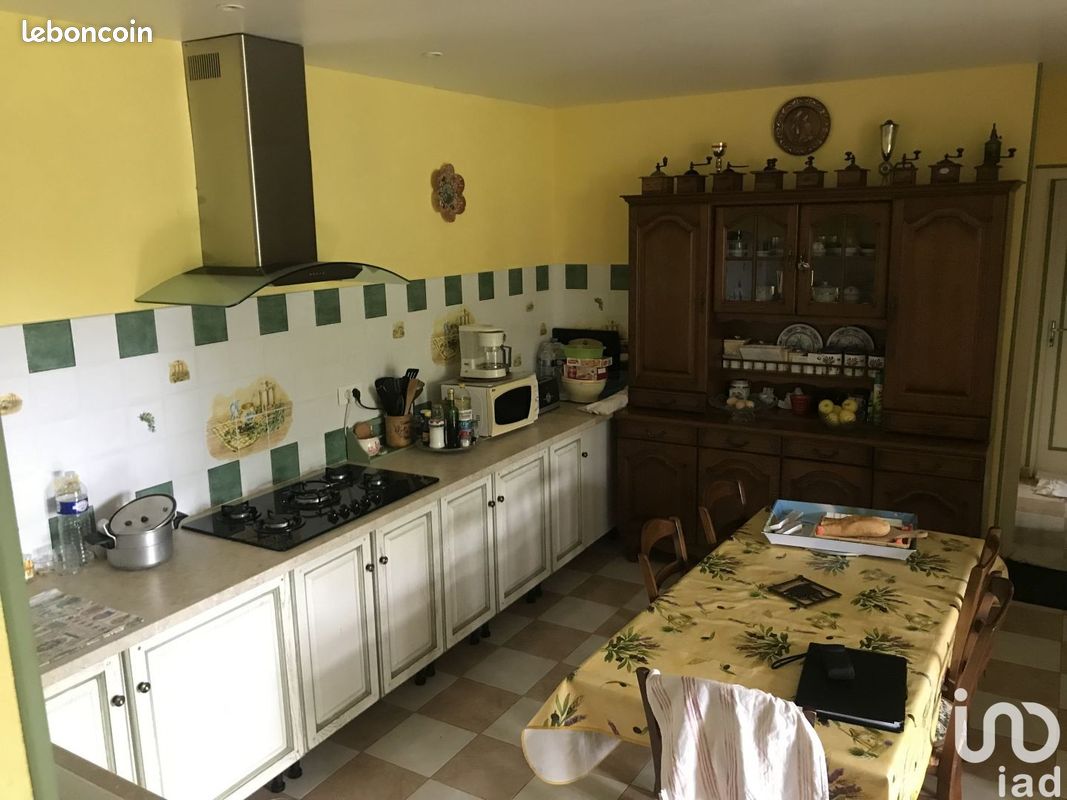 Maison 11 pièces 280 m² - Chalais 16210 (image principale 12)