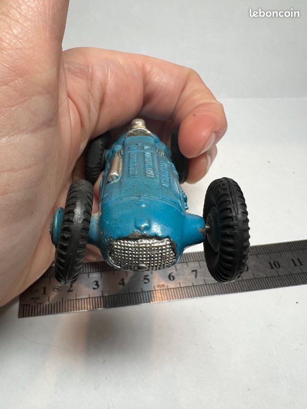 Dinky Toys 1:48 - 2 - Voiture de course miniature - First Original