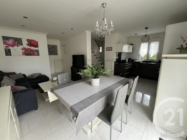 Maison a louer - 5 pièce(s) - 73 m2 - Surfyn