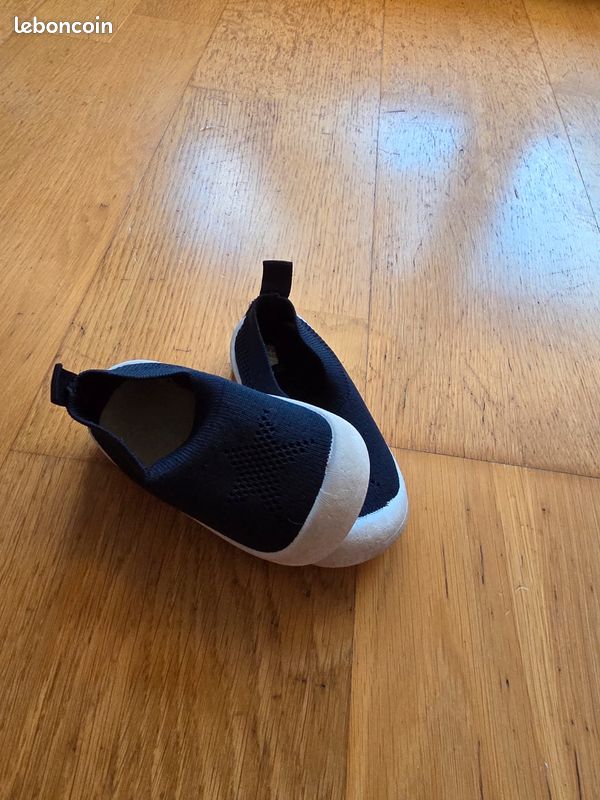 Lot de chaussures taille 22 (image 13)