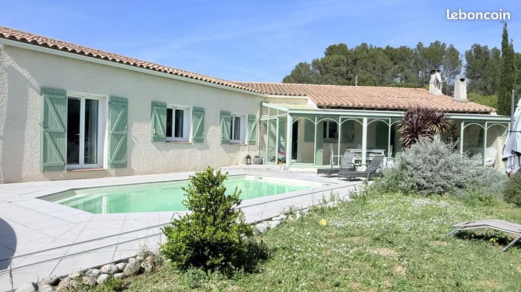 Villa 6 pièces 200 m²