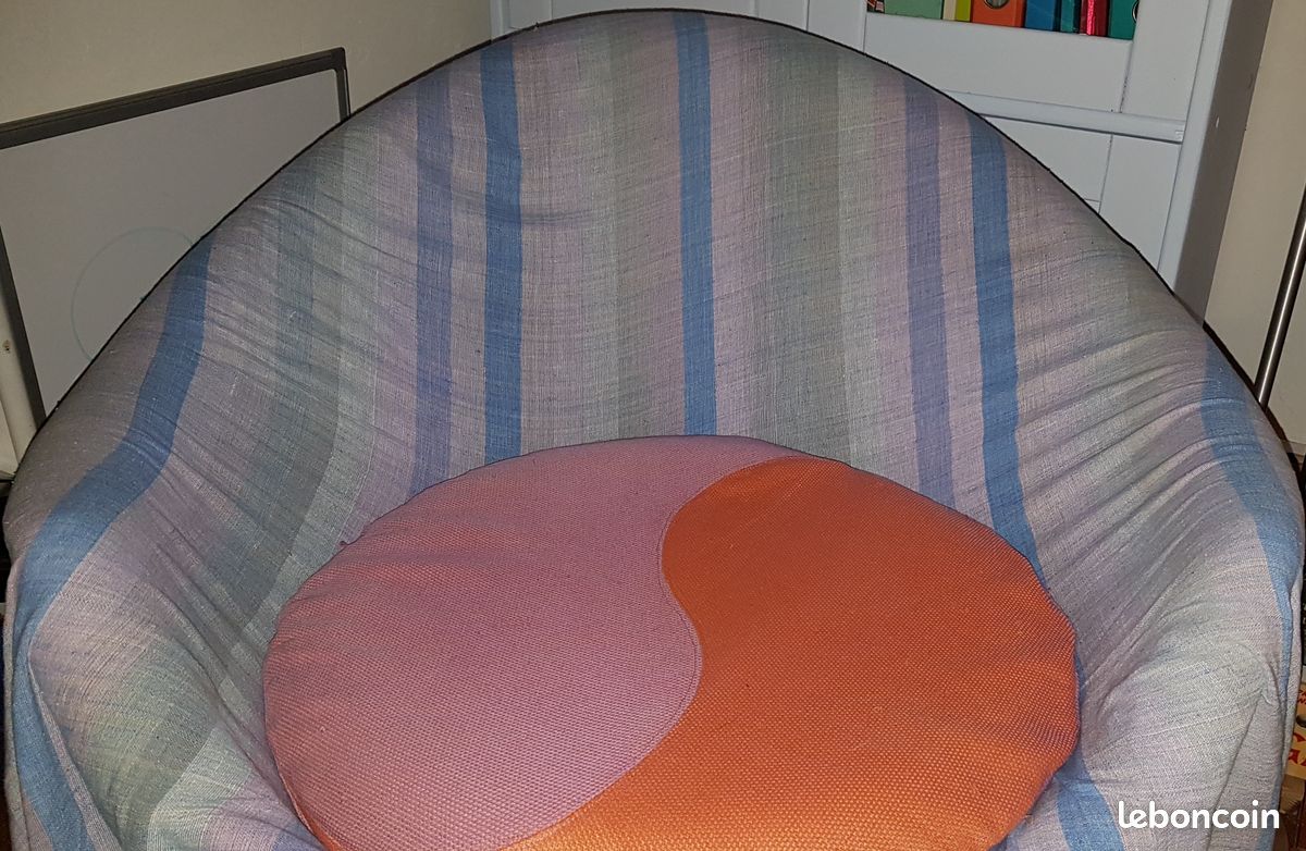 Rare : Véritable fauteuil coquille boule pivotant à regarnir, 1965 env (image 1)