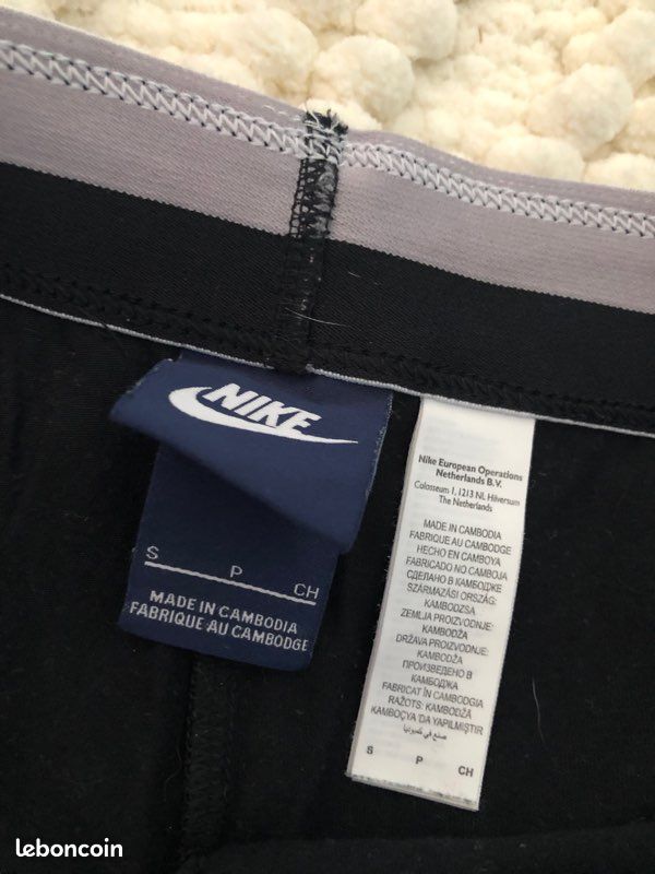 Legging coupe longue de sport NIKE noir avec logo & écriture blancs TS pour femme TBÉ (image 3)