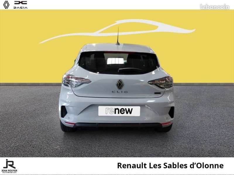 Renault Clio 1.6 E-Tech 145ch full hybrid Evolution - 24 (image 11)