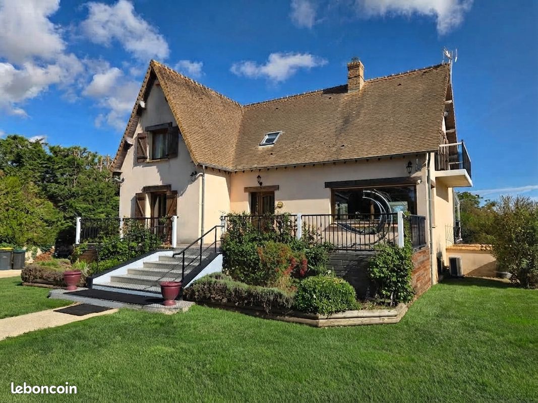 Maison 6 pièces 190 m² · à Saint-Maixme-Hauterive · 190 m² · 315 000 €