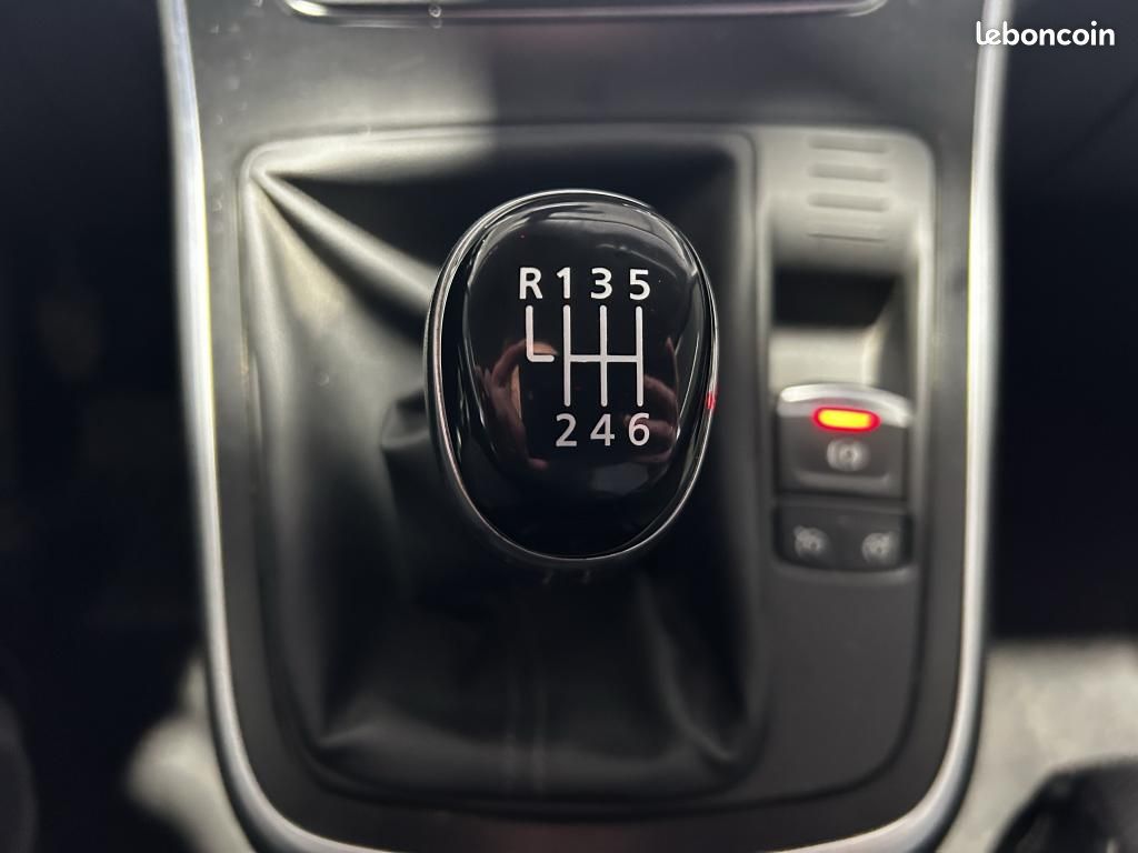 RENAULT SCENIC 1.2 130ch - Garantie 12 mois (image 22)