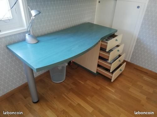 Bureau Galbé Vert et Beige (image 1)