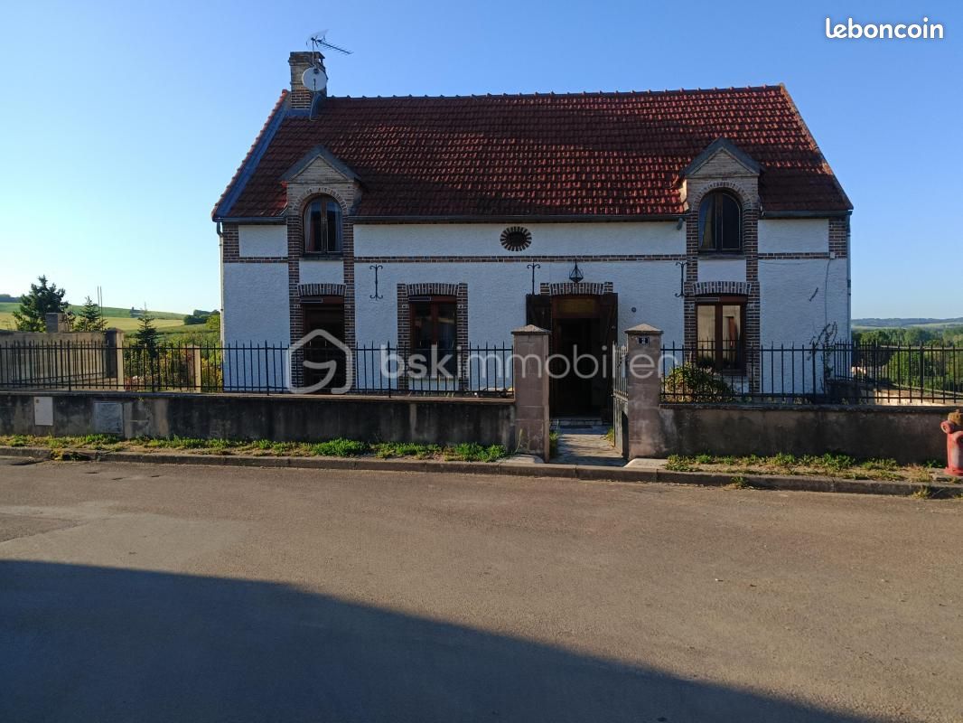 Maison 4 pièces 102 m² · à Sens · 102 m² · 130 000 €