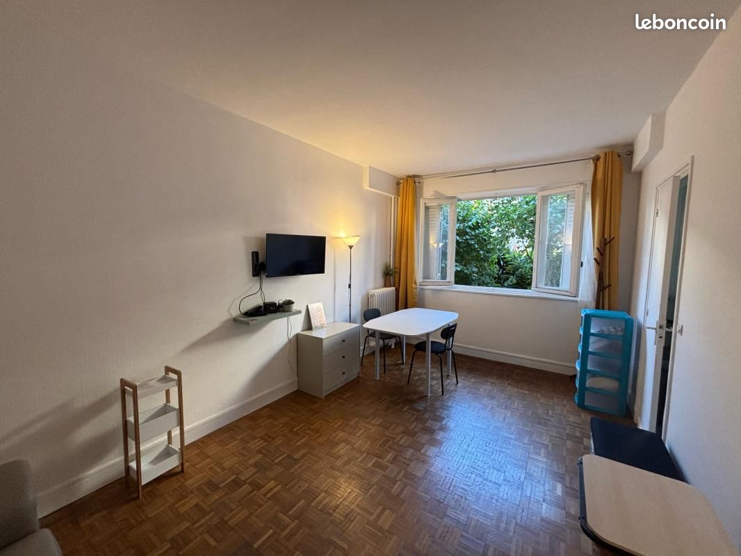 Appartement 1 pièce 26 m² · à Paris · 26 m² · 1 145 €
