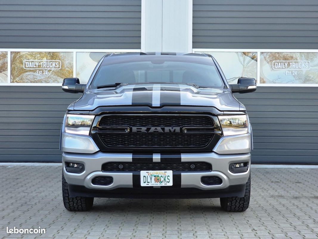 Dodge RAM 1500 Big Horn V8 5.7 HEMI 401 ch – 4x4 – Pack Night – CarPlay (image 2)