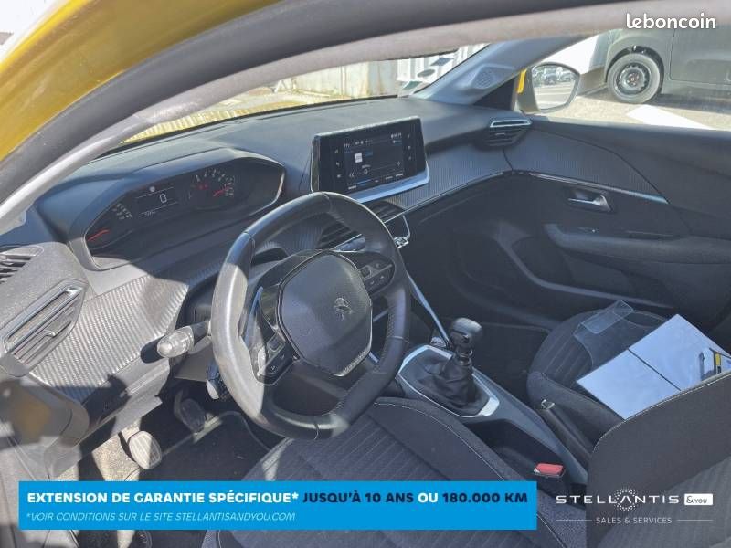 Peugeot 208 PureTech 100 S&S BVM6 Style (image 9)