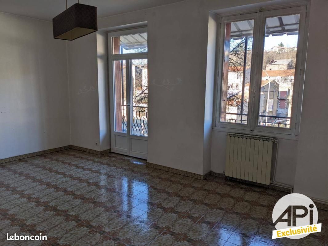 Appartement 4 pièces 93 m² · à Rive-de-Gier · 93 m² · 88 000 €