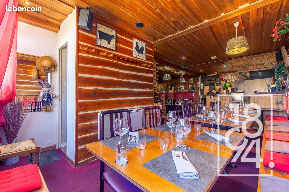 Commerce restaurant 61 m² - Bureaux & Commerces