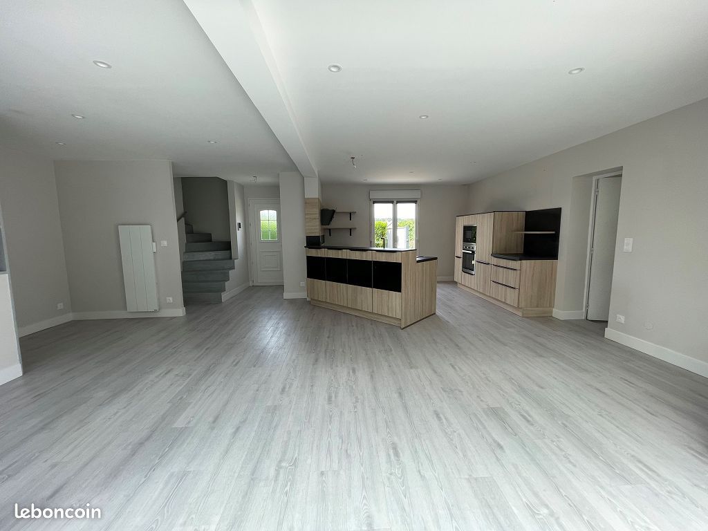 Maison 5 pièces 110 m² · à Grimbosq · 110 m² · 1 001 €