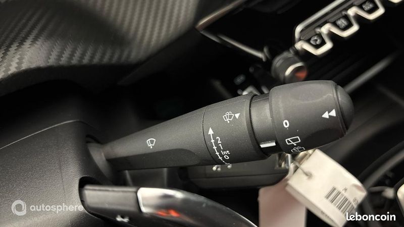 Peugeot 208 1.2 PureTech 100ch S&S Style EAT8 (image 24)