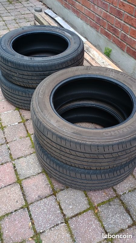Pneu humho ecsta hs51 215/60 R17 96H (image 1)