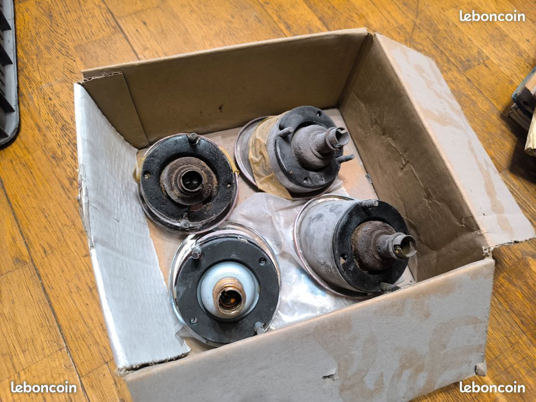 Lot de feux arriere Chevrolet Corvette C1 (image 3)