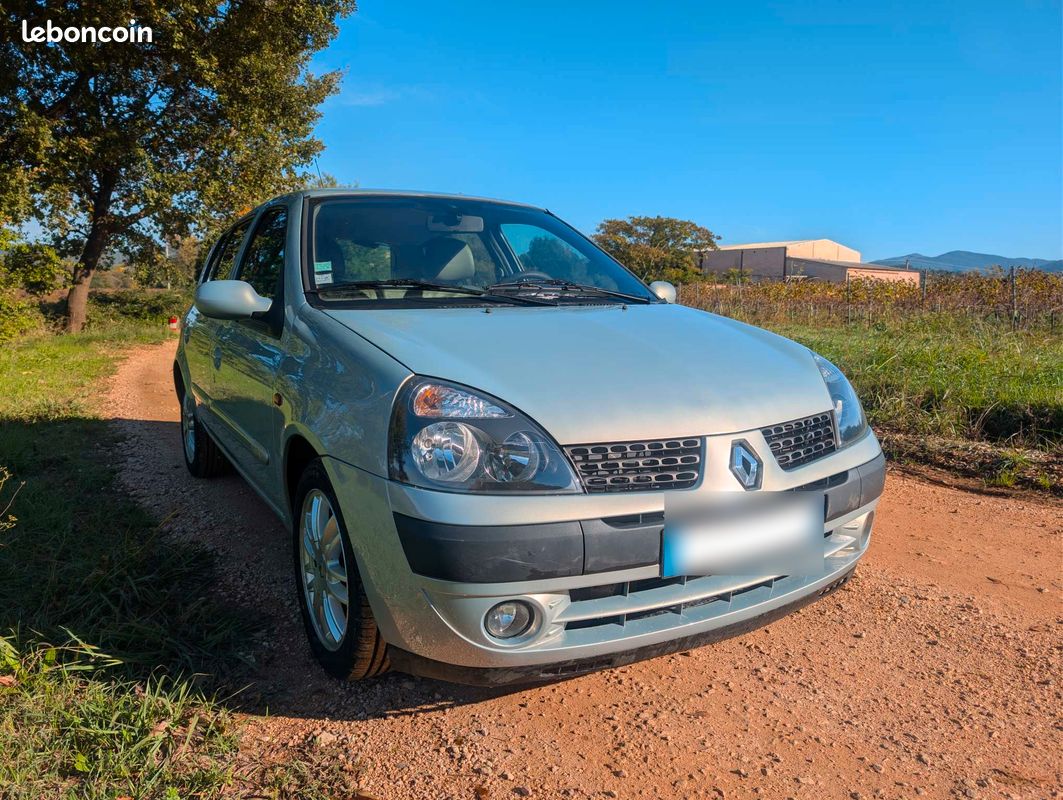 Clio 2 Initiale