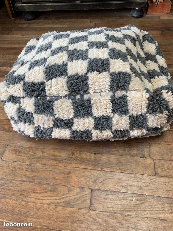 Pouf Marocain Artisanal En Laine - 60x60x30 Cm - Fait Main