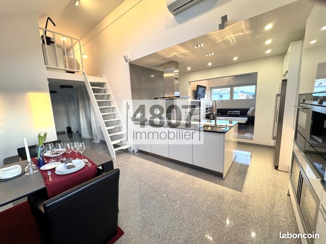 Appartement 4 pièces 125 m² · à Annecy · 125 m² · 890 000 €