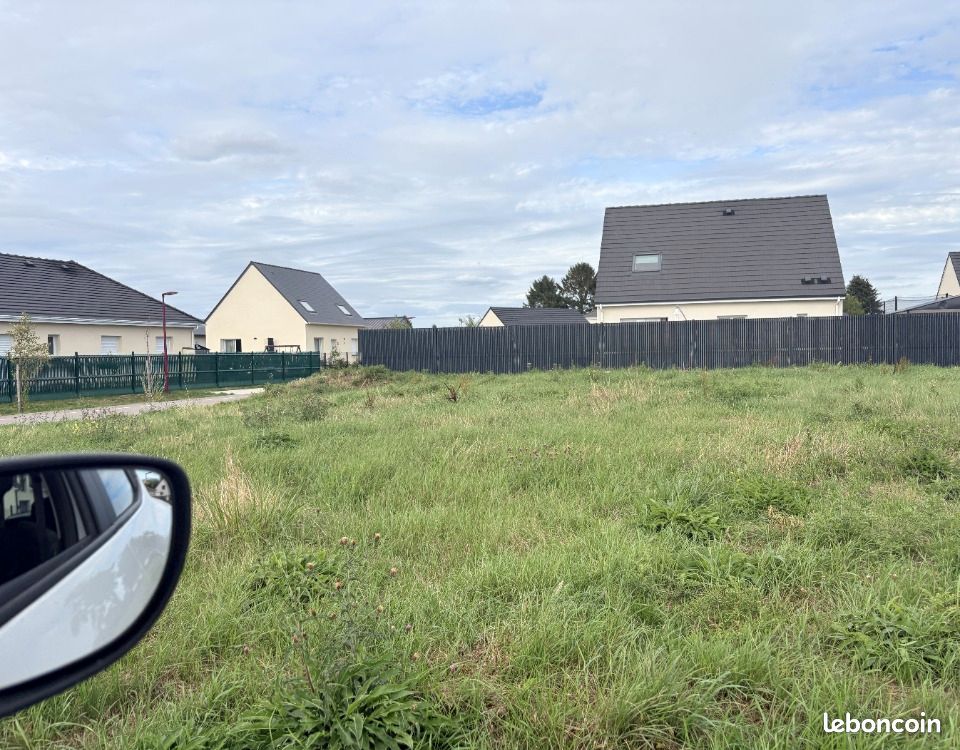 Terrain 1000 m² · à Hauville · 55 000 €