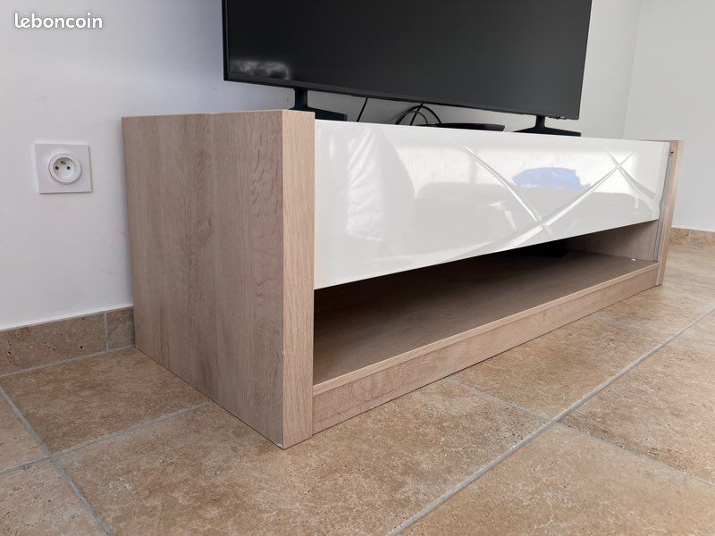 Meuble TV / meuble bas design – blanc laqué & bois – 150 cm (image 4)