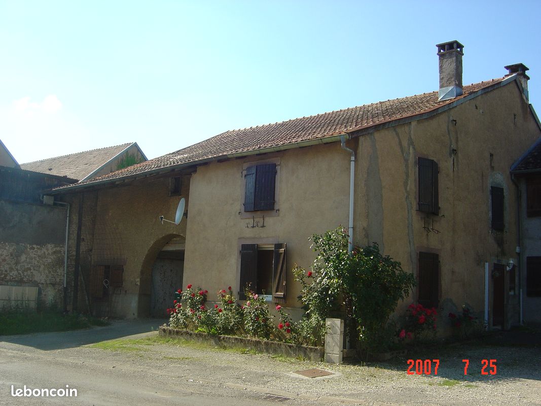 Maison 6 pièces 114 m² · à Héricourt · 114 m² · 65 000 €