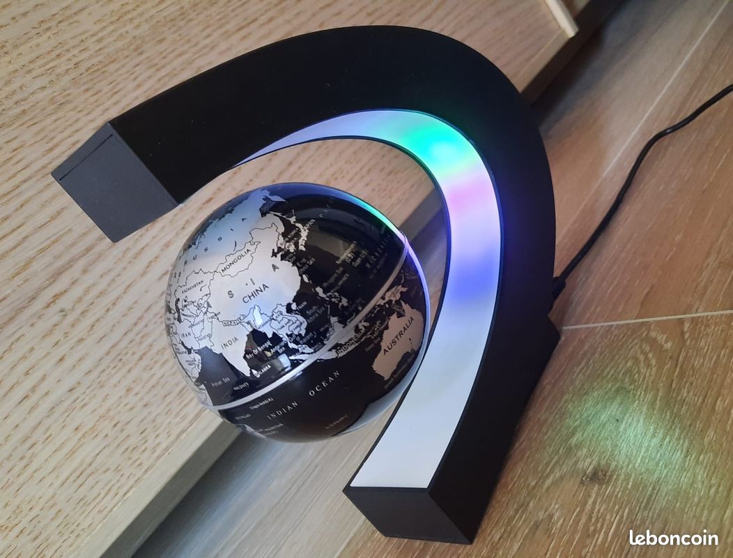 Globe terrestre magnétique lumineux (image 3)