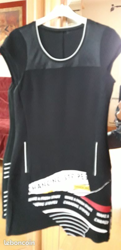 Robe (image 1)