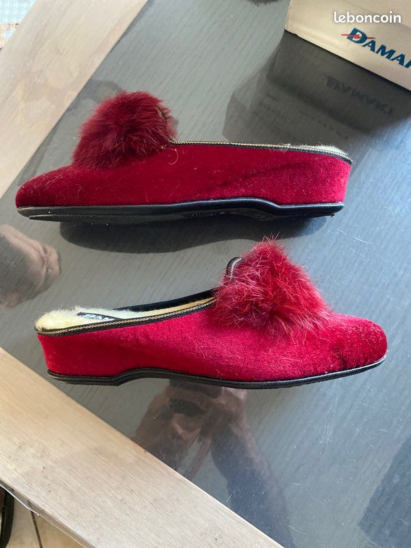 Pantoufles rouges en peluche avec motifs des Fêtes, enfant | Souris