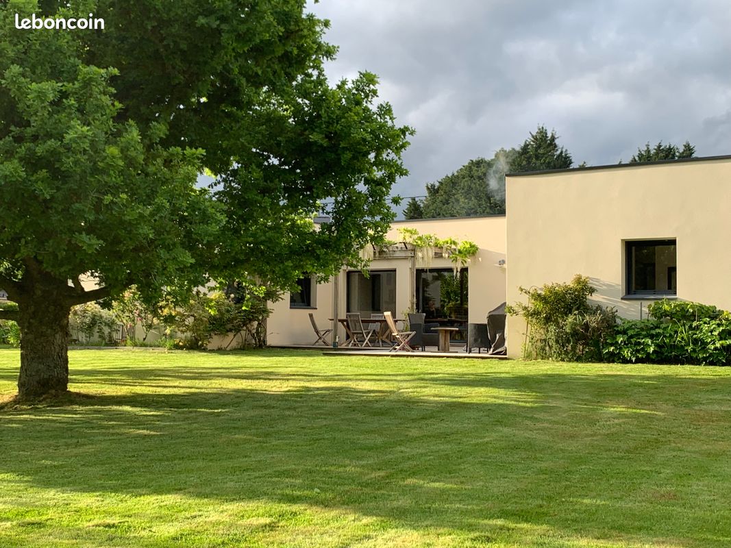 Maison 7 pièces 206 m² · à Pléguien · 206 m² · 590 000 €