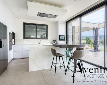 Maison 1 480 000 € - 280 m²